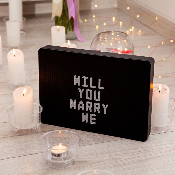 The Best Ways to Propose With Her Engagement Ring