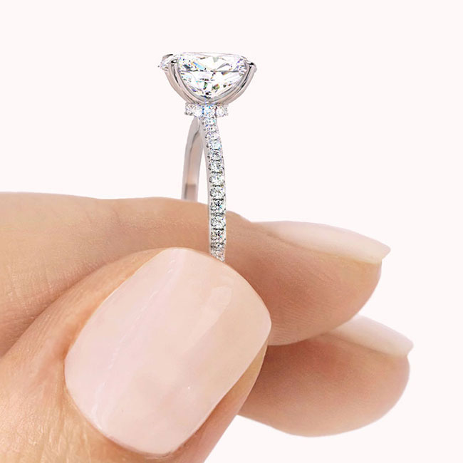 Synthetic Moissanite