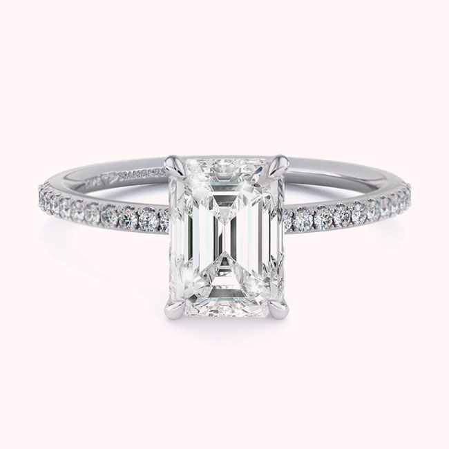 The D-VS2 Natural Diamond Collection